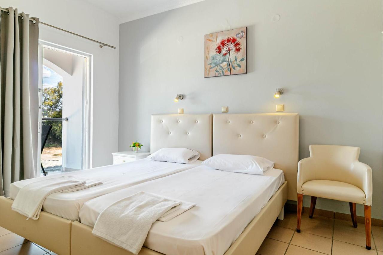 Porto Marina Aparthotel 고우비아 외부 사진