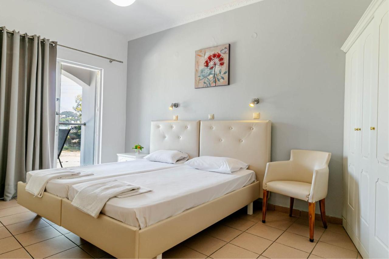 Porto Marina Aparthotel 고우비아 외부 사진